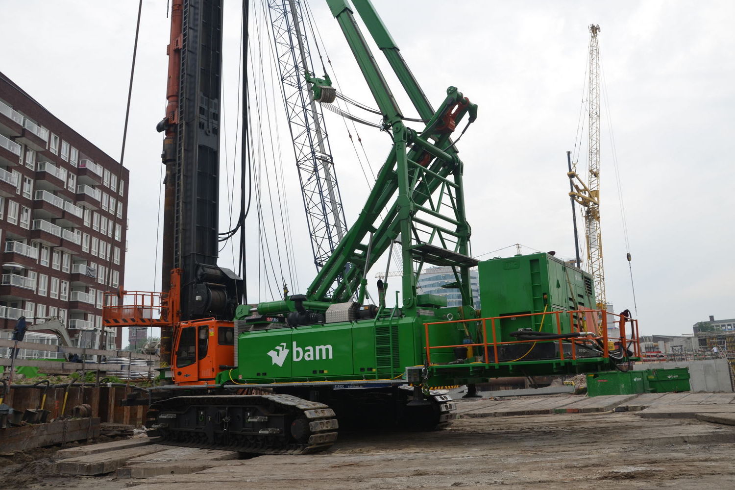 crane-hd_6100e_19