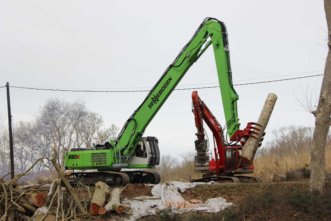 Самоходный перегружатель Sennebogen 830