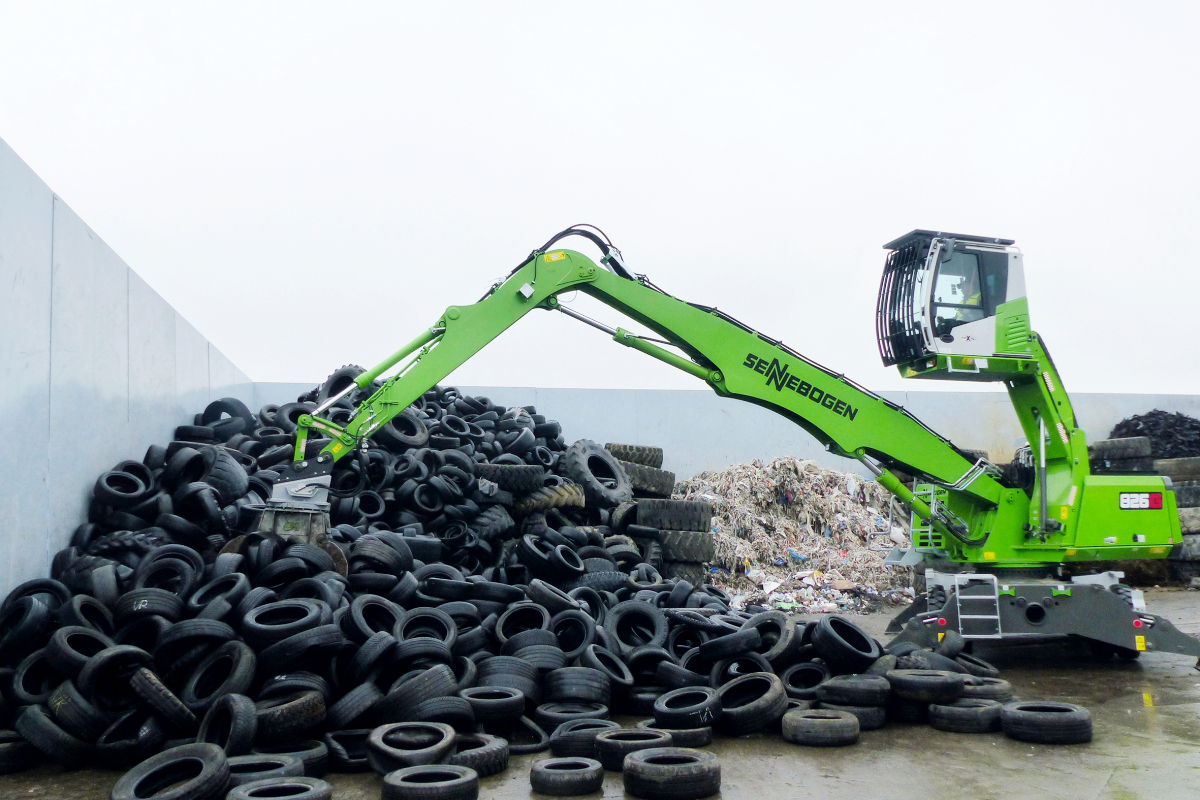 Material_handler_826G_06