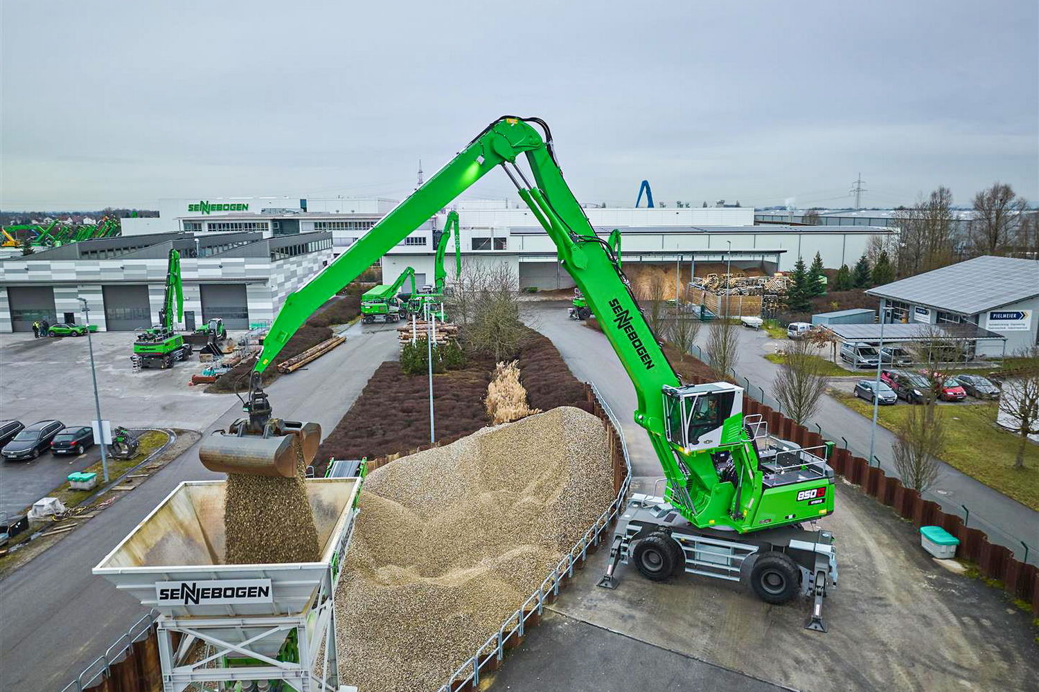 Material_handler_850-g-hybrid_02
