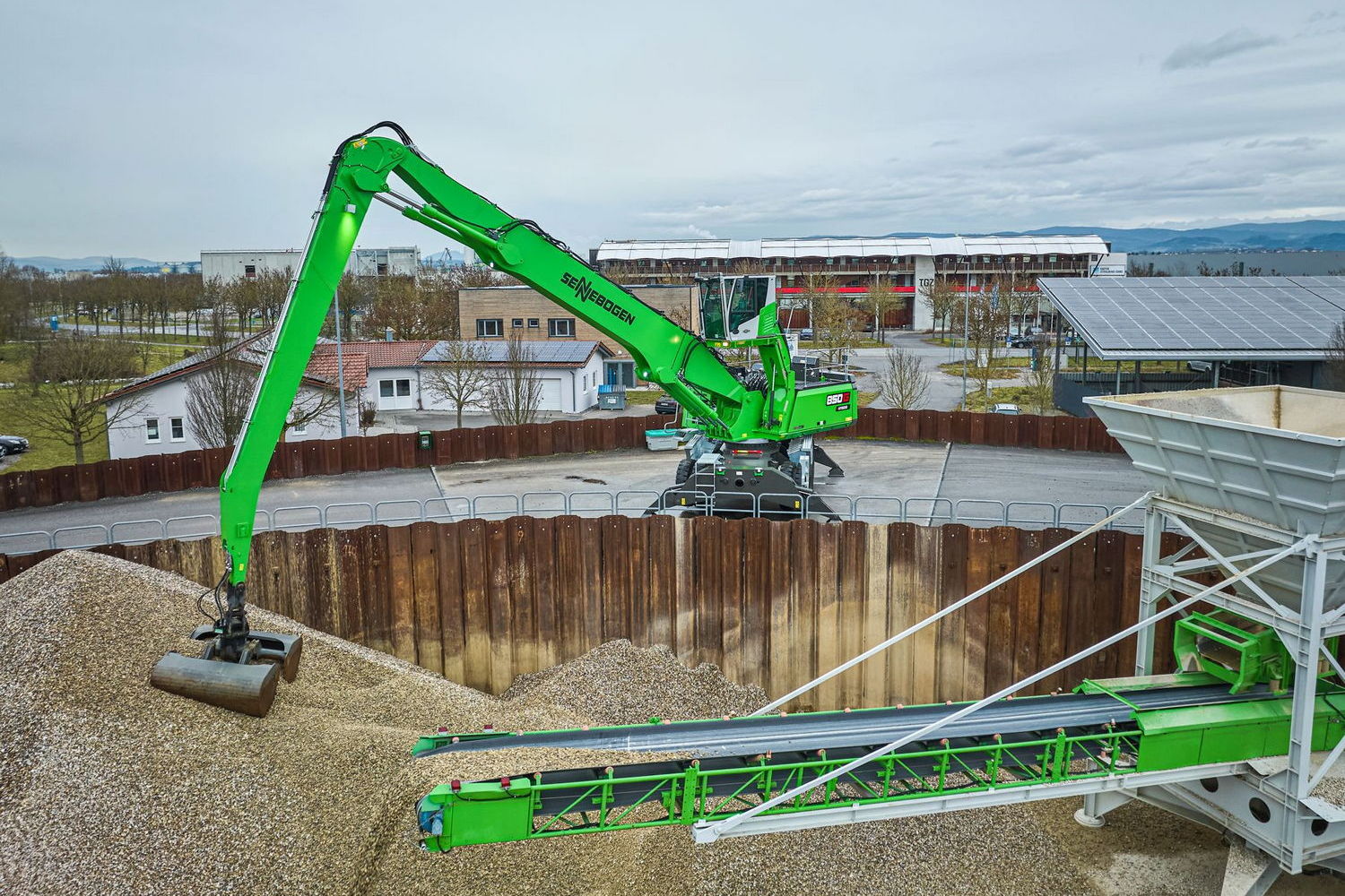 Material_handler_850-g-hybrid_03