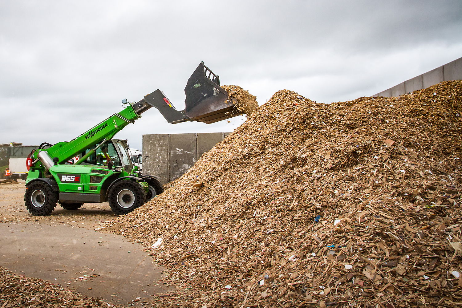 telehandler-355e_12