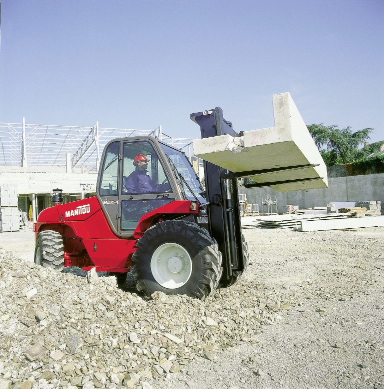 Мачтовый погрузчик Manitou М 40 для пересеченной местности
